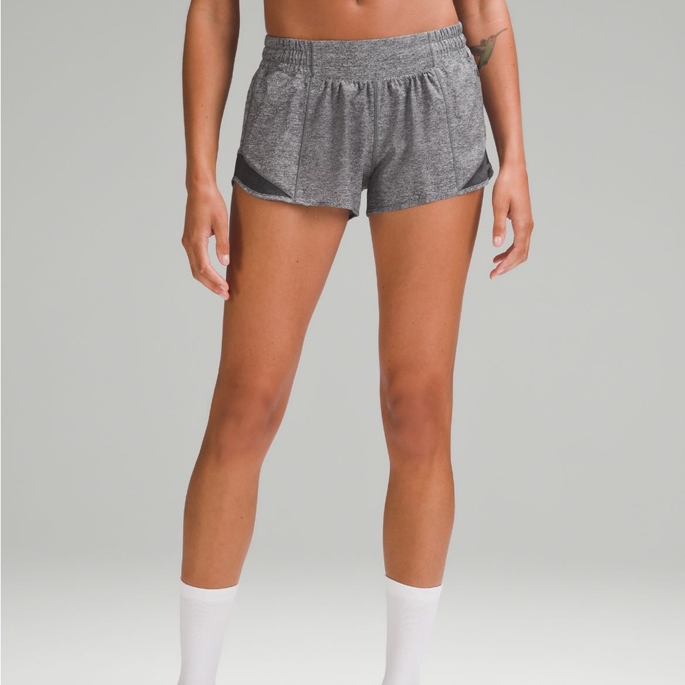 Lululemon Hotty Hot Short 2.5”